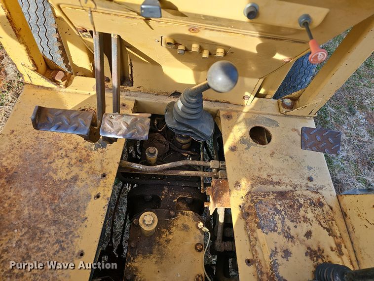 image for item NP9273 Ford 555A  backhoe