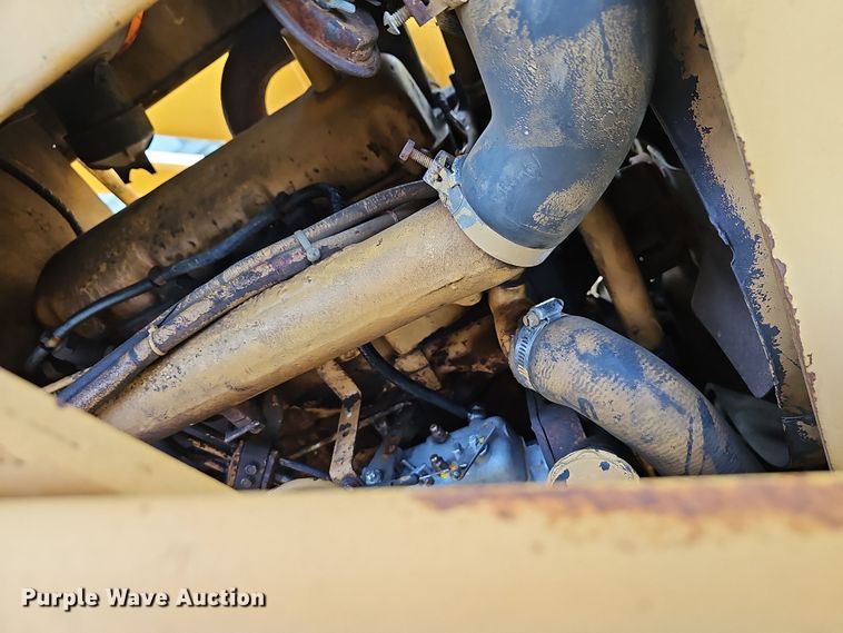 image for item NP9273 Ford 555A  backhoe