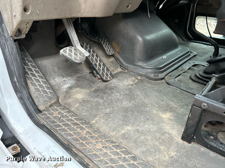 image for item NR9294 2005 Sterling LT9500  crane truck