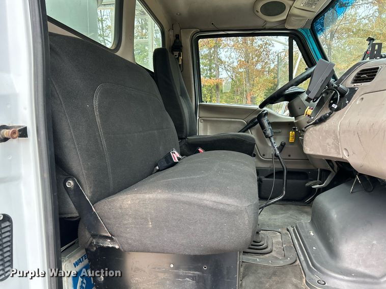 image for item NR9294 2005 Sterling LT9500  crane truck