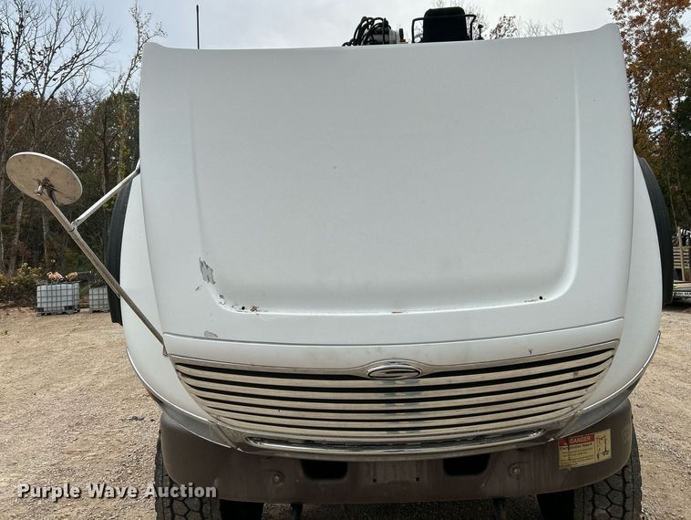 image for item NR9294 2005 Sterling LT9500  crane truck