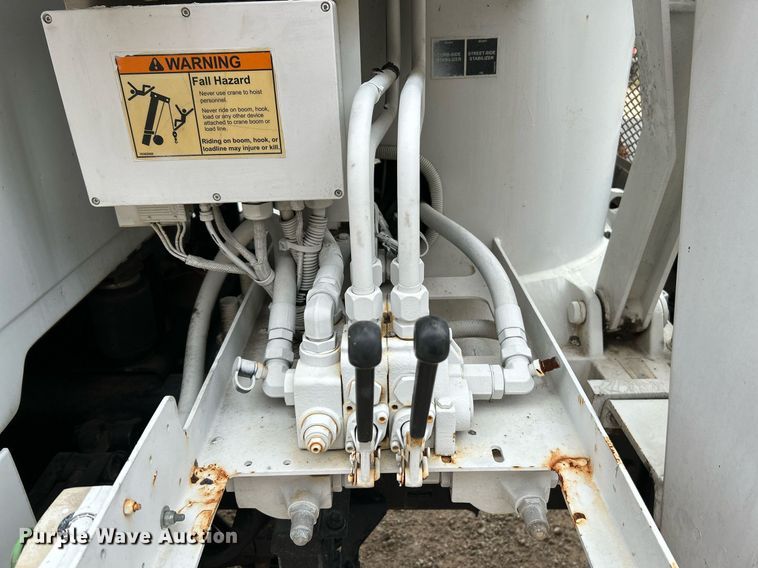 image for item NR9294 2005 Sterling LT9500  crane truck