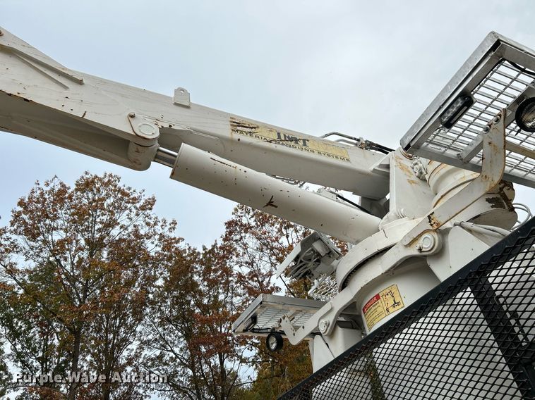 image for item NR9294 2005 Sterling LT9500  crane truck