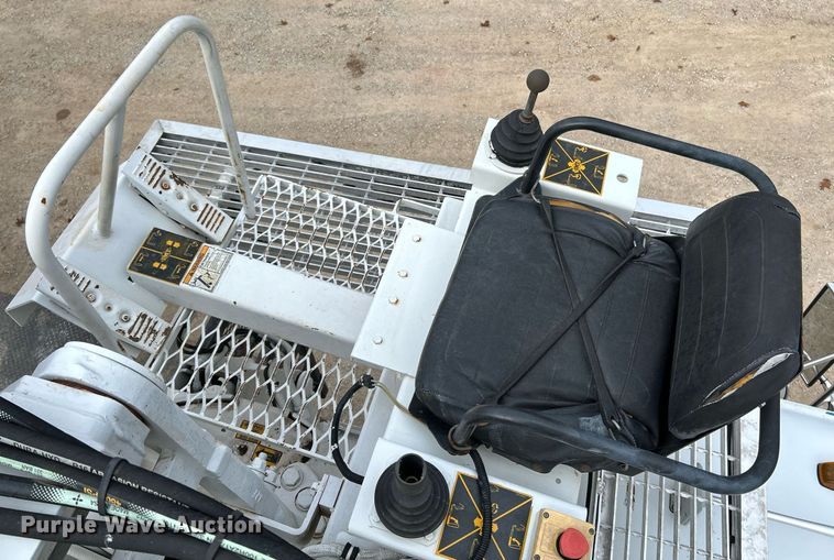 image for item NR9294 2005 Sterling LT9500  crane truck