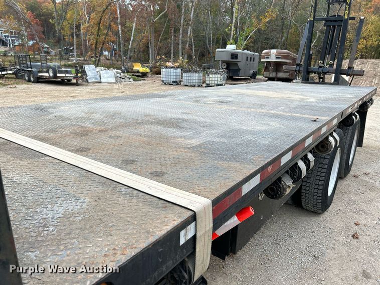 image for item NR9294 2005 Sterling LT9500  crane truck