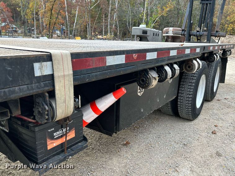 image for item NR9294 2005 Sterling LT9500  crane truck