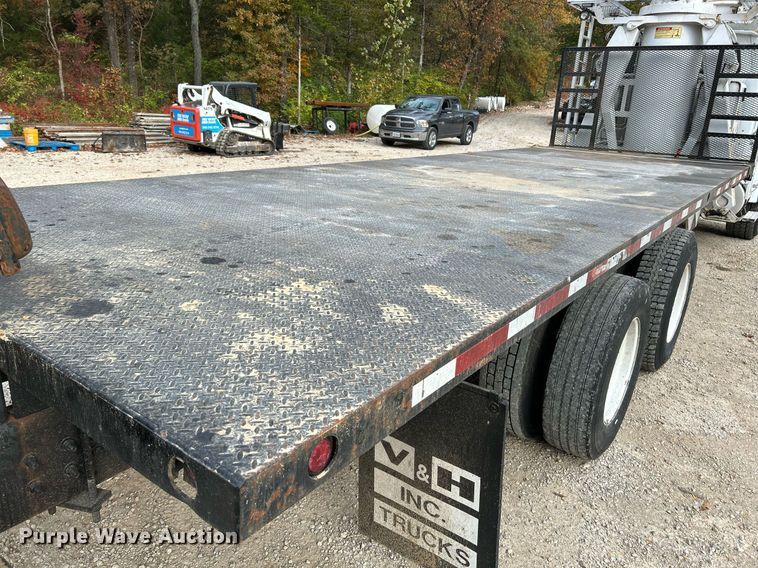 image for item NR9294 2005 Sterling LT9500  crane truck