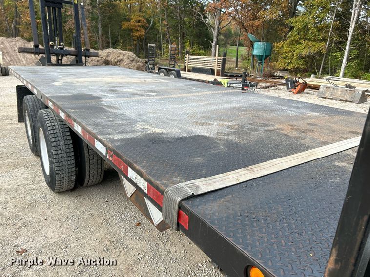 image for item NR9294 2005 Sterling LT9500  crane truck