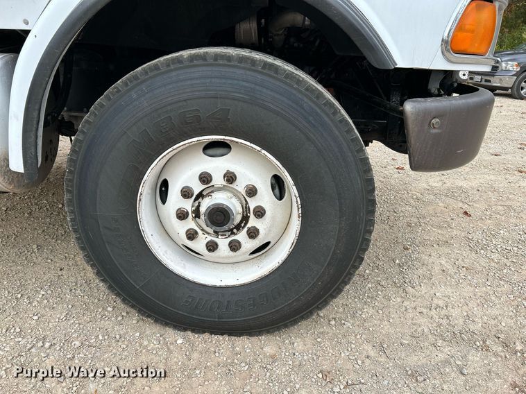 image for item NR9294 2005 Sterling LT9500  crane truck