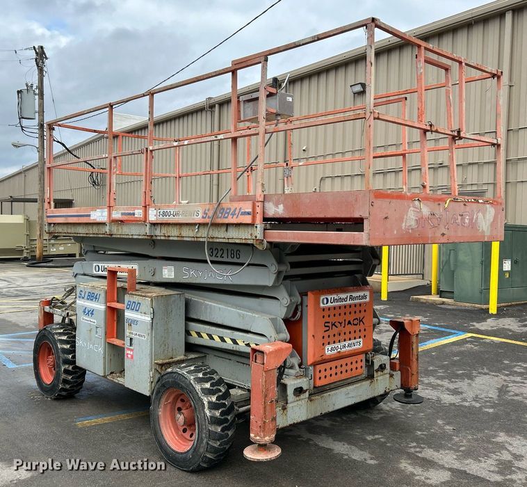 image for item NR9476 2001 Skyjack SJ8841  scissor lift
