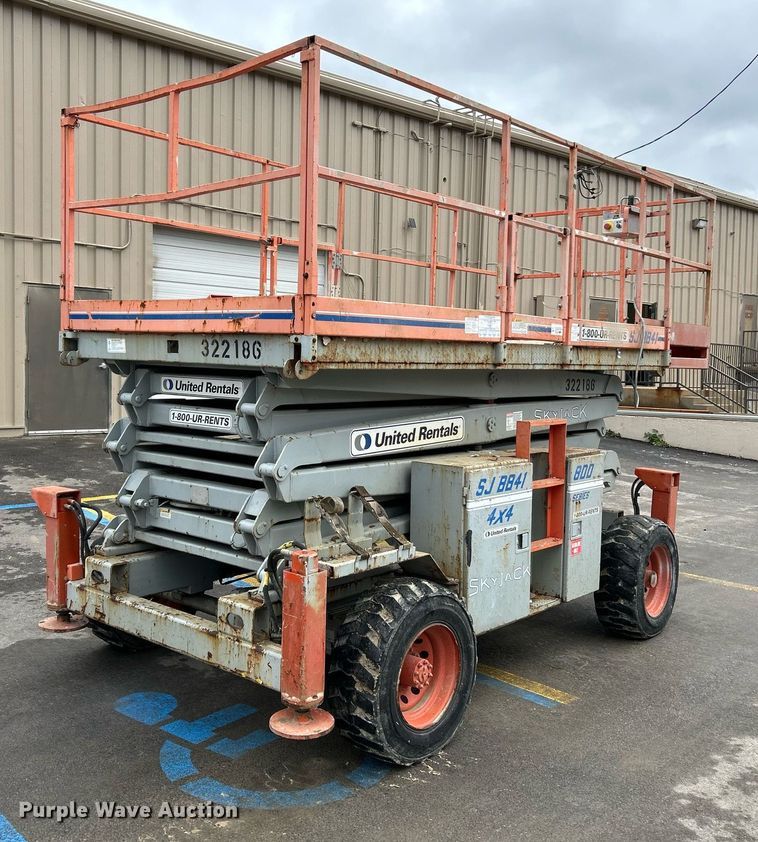 image for item NR9476 2001 Skyjack SJ8841  scissor lift