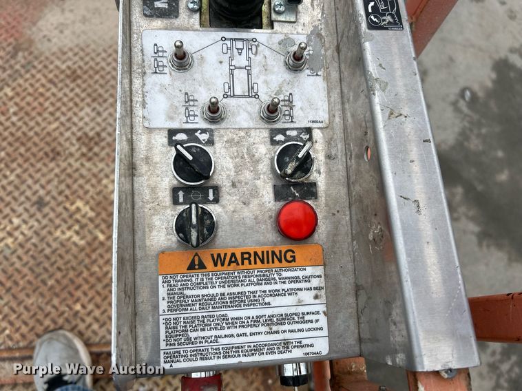 image for item NR9476 2001 Skyjack SJ8841  scissor lift