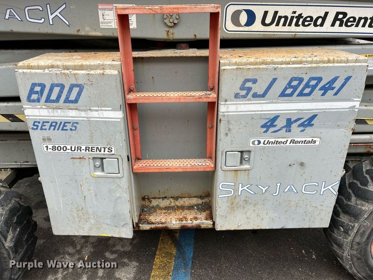 image for item NR9476 2001 Skyjack SJ8841  scissor lift