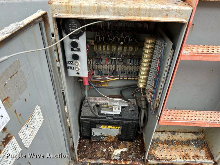 image for item NR9476 2001 Skyjack SJ8841  scissor lift