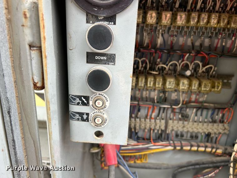 image for item NR9476 2001 Skyjack SJ8841  scissor lift