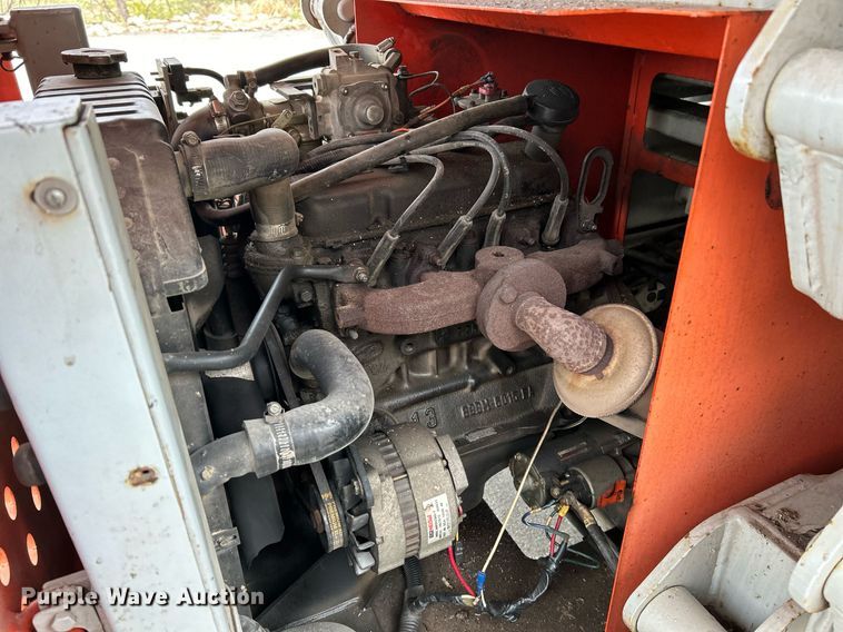 image for item NR9476 2001 Skyjack SJ8841  scissor lift