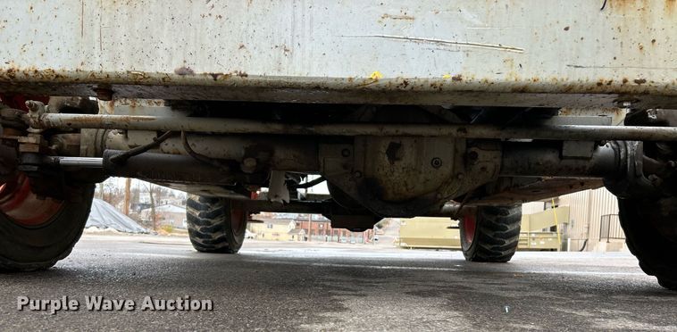 image for item NR9476 2001 Skyjack SJ8841  scissor lift