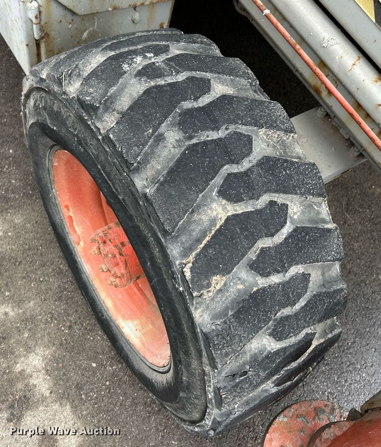 image for item NR9476 2001 Skyjack SJ8841  scissor lift