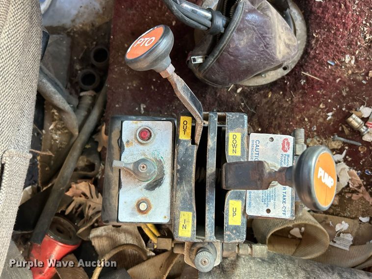 image for item NR9479 1984 Freightliner FLC  dump truck