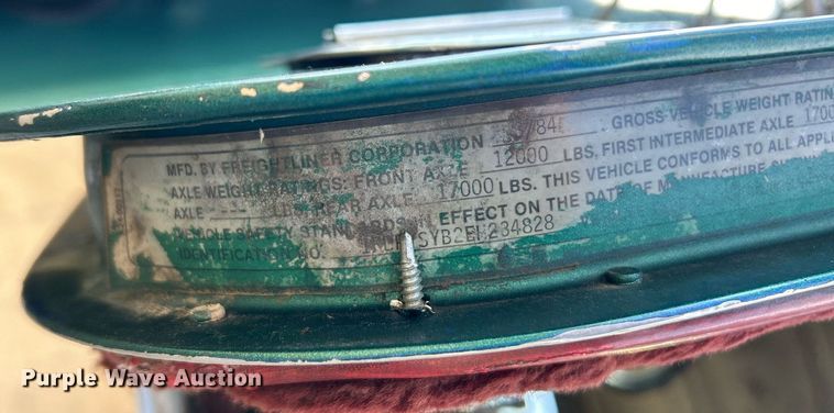 image for item NR9479 1984 Freightliner FLC  dump truck