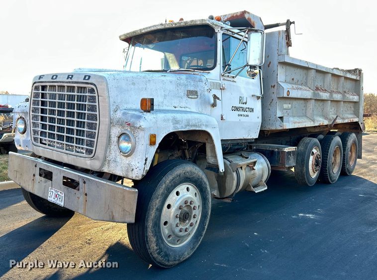 image for item NR9489 1979 Ford 9000  dump truck