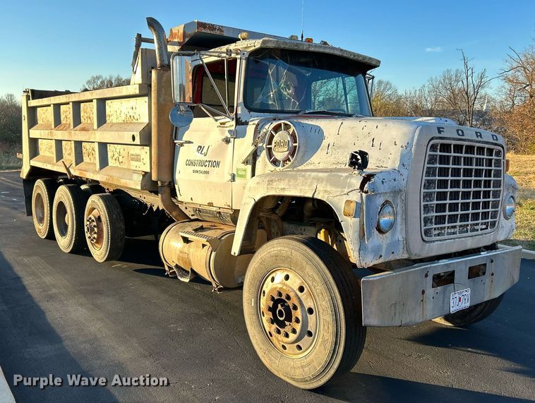 image for item NR9489 1979 Ford 9000  dump truck