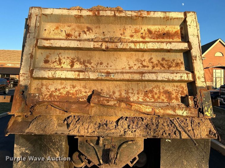 image for item NR9489 1979 Ford 9000  dump truck