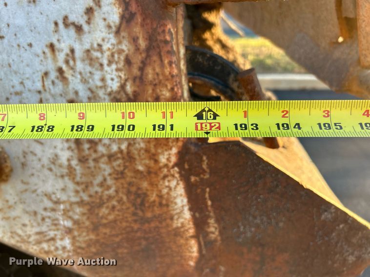 image for item NR9489 1979 Ford 9000  dump truck