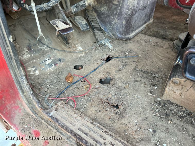 image for item NR9489 1979 Ford 9000  dump truck