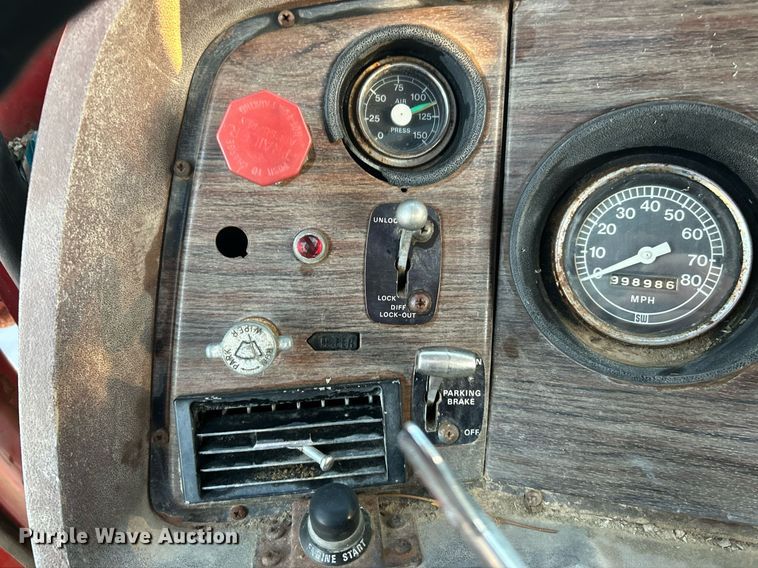 image for item NR9489 1979 Ford 9000  dump truck