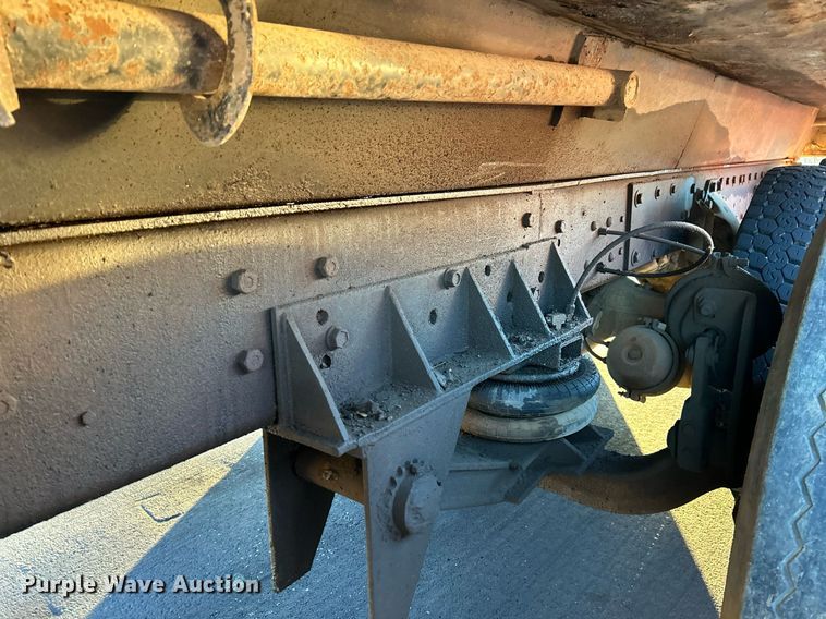 image for item NR9489 1979 Ford 9000  dump truck