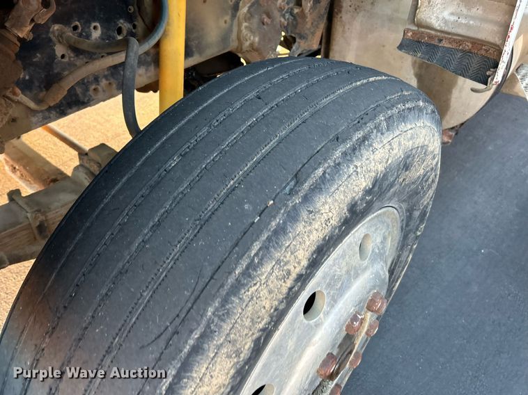 image for item NR9489 1979 Ford 9000  dump truck