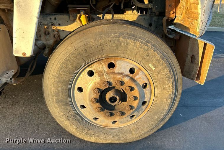 image for item NR9489 1979 Ford 9000  dump truck