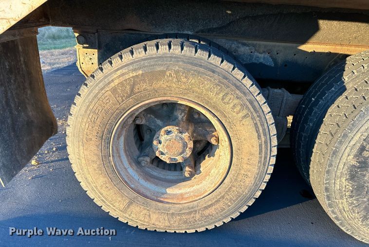 image for item NR9489 1979 Ford 9000  dump truck