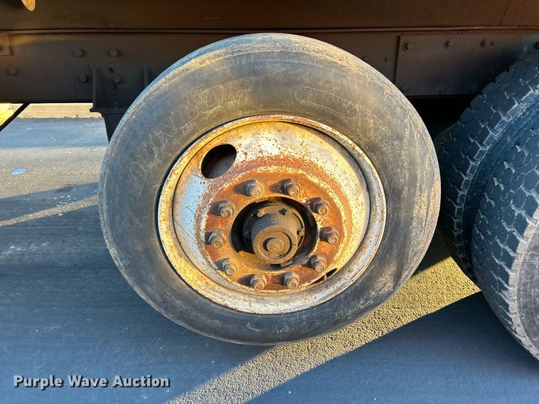 image for item NR9489 1979 Ford 9000  dump truck