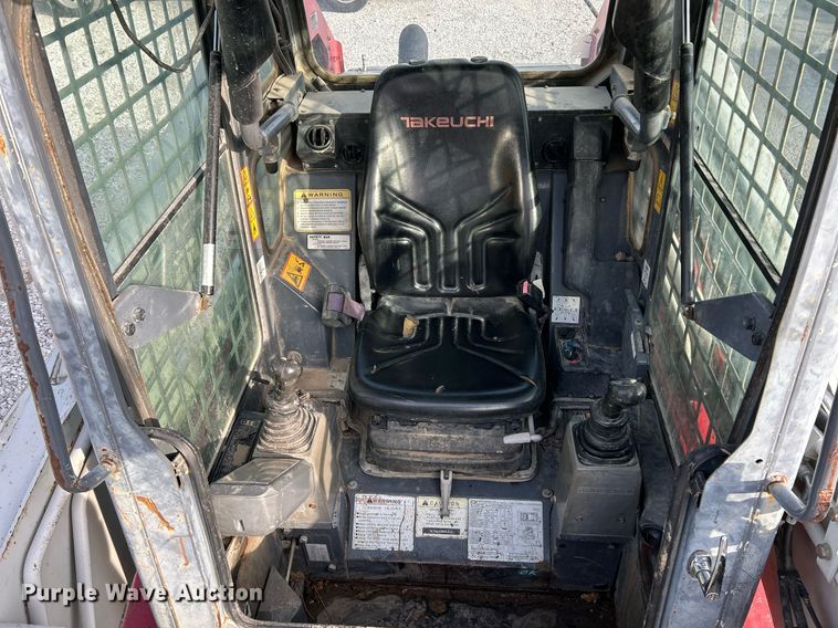 image for item NR9503 2012 Takeuchi TL240  tracked skid steer loader