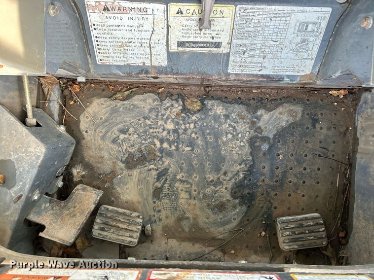 image for item NR9503 2012 Takeuchi TL240  tracked skid steer loader