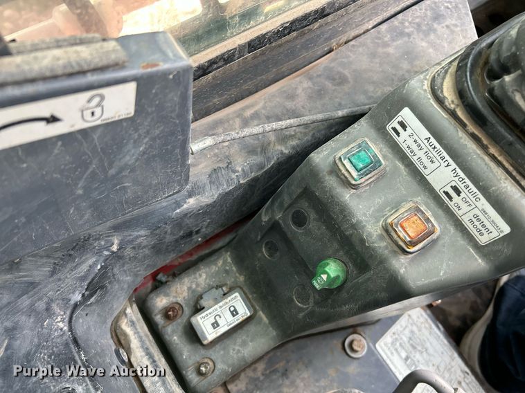 image for item NR9503 2012 Takeuchi TL240  tracked skid steer loader