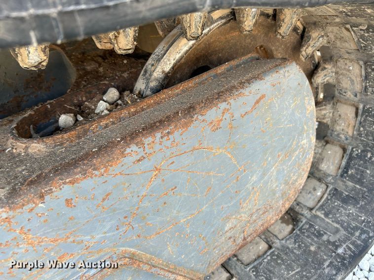 image for item NR9503 2012 Takeuchi TL240  tracked skid steer loader