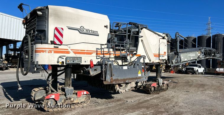 image for item NR9508 2011 Wirtgen W200  milling machine