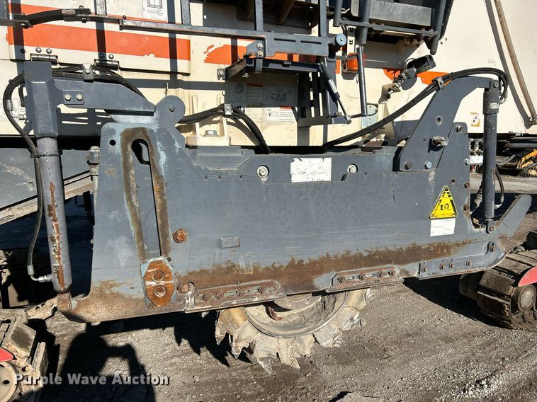 image for item NR9508 2011 Wirtgen W200  milling machine