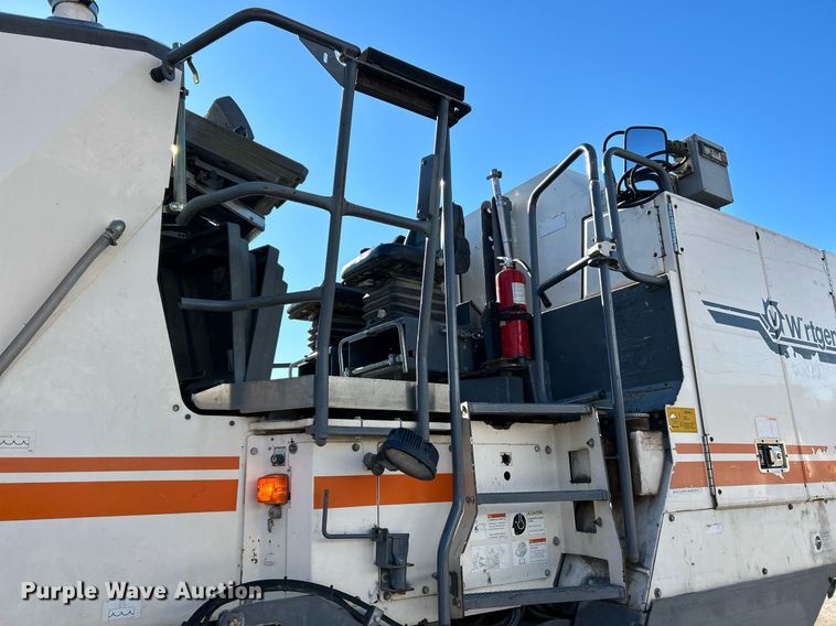 image for item NR9508 2011 Wirtgen W200  milling machine