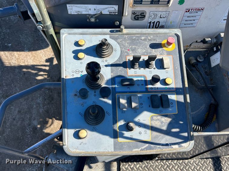 image for item NR9508 2011 Wirtgen W200  milling machine