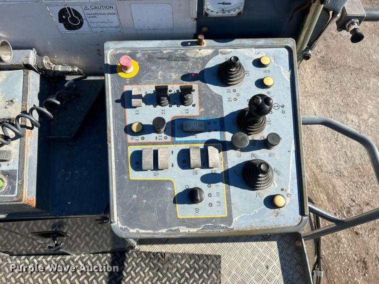 image for item NR9508 2011 Wirtgen W200  milling machine