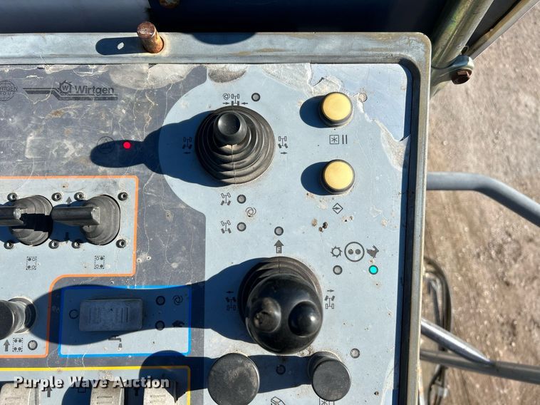 image for item NR9508 2011 Wirtgen W200  milling machine