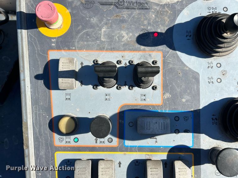 image for item NR9508 2011 Wirtgen W200  milling machine