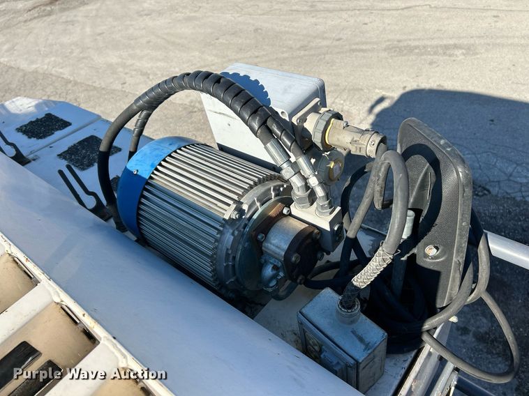 image for item NR9508 2011 Wirtgen W200  milling machine