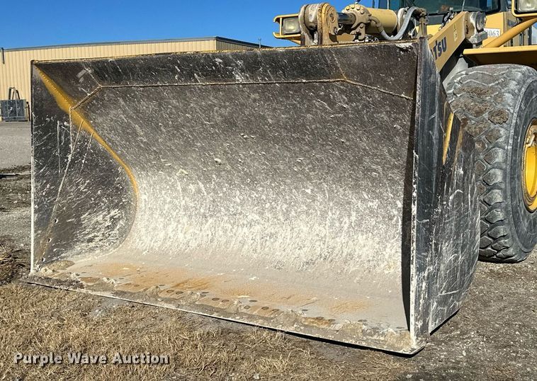 image for item NS9024 2002 Komatsu WA450-5  wheel loader