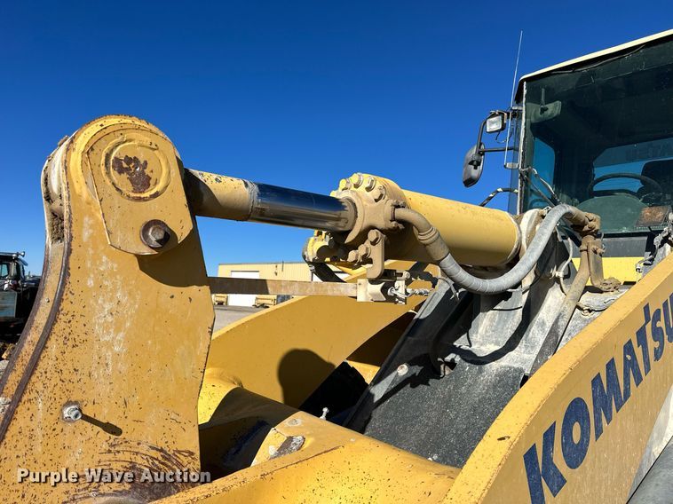 image for item NS9024 2002 Komatsu WA450-5  wheel loader