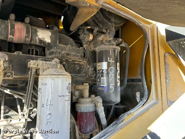 image for item NS9024 2002 Komatsu WA450-5  wheel loader